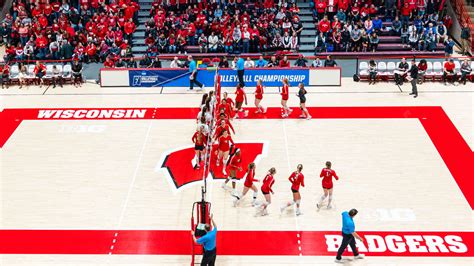 Wisconsin police investigating leaked images of volleyball players ...